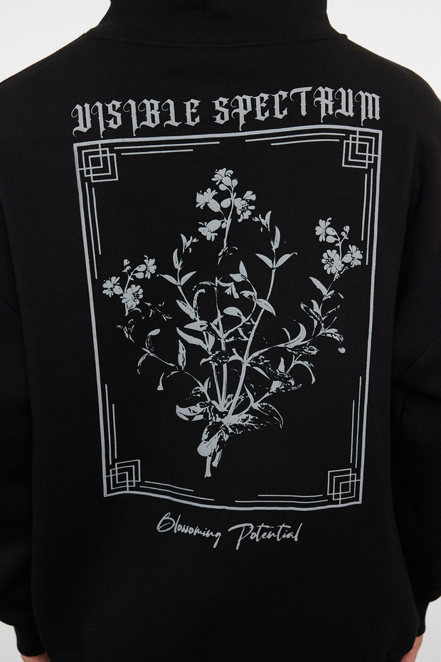 Siyah Oversize/Geniş Kesim Kapüşonlu Çiçek Baskılı İçi Polar/Sıcak Tutan Sweatshirt TMNAW24SW00100 - 4