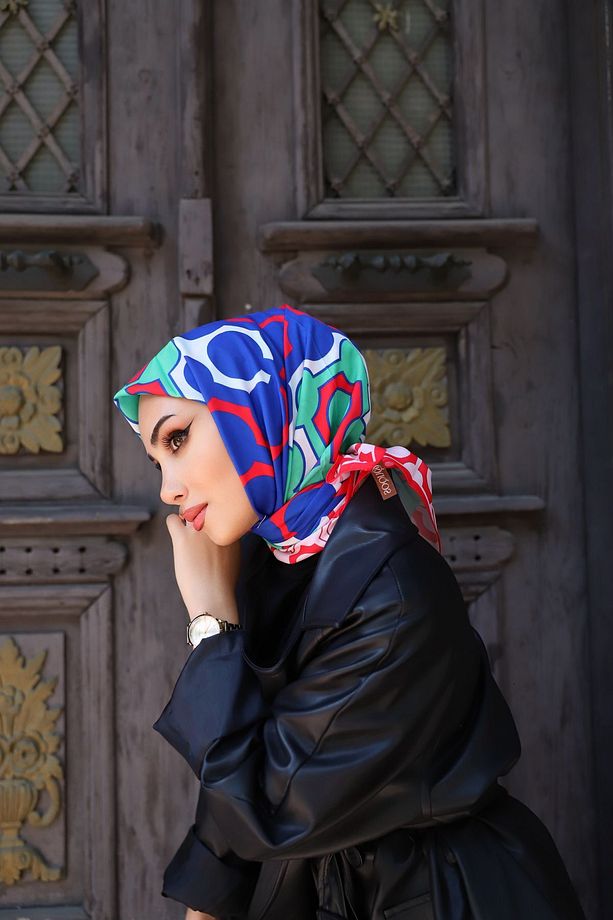 Birce Eşarp Kırmızı Saks - 1