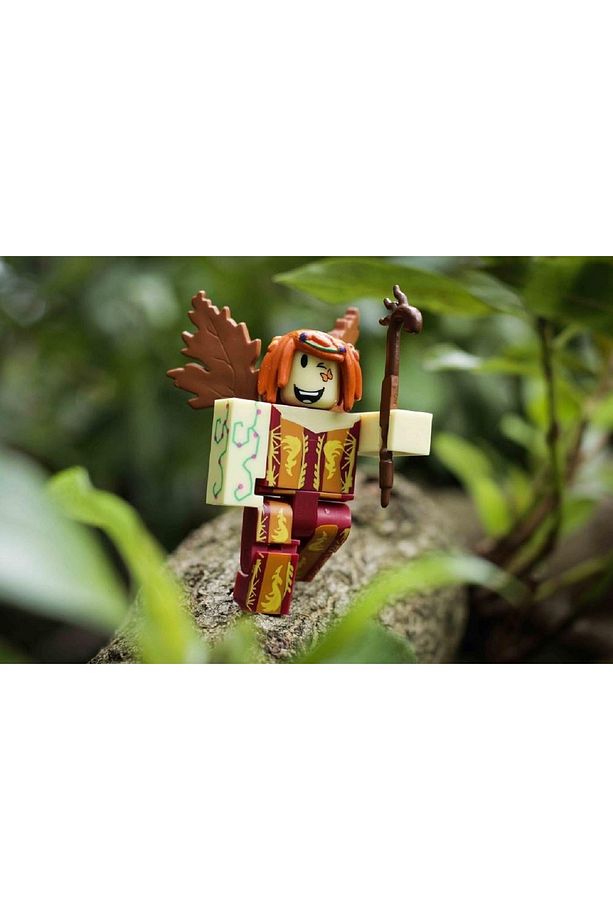 Action Queen Figure Limited Edition-Includes Exclusive Virtual Item - 1