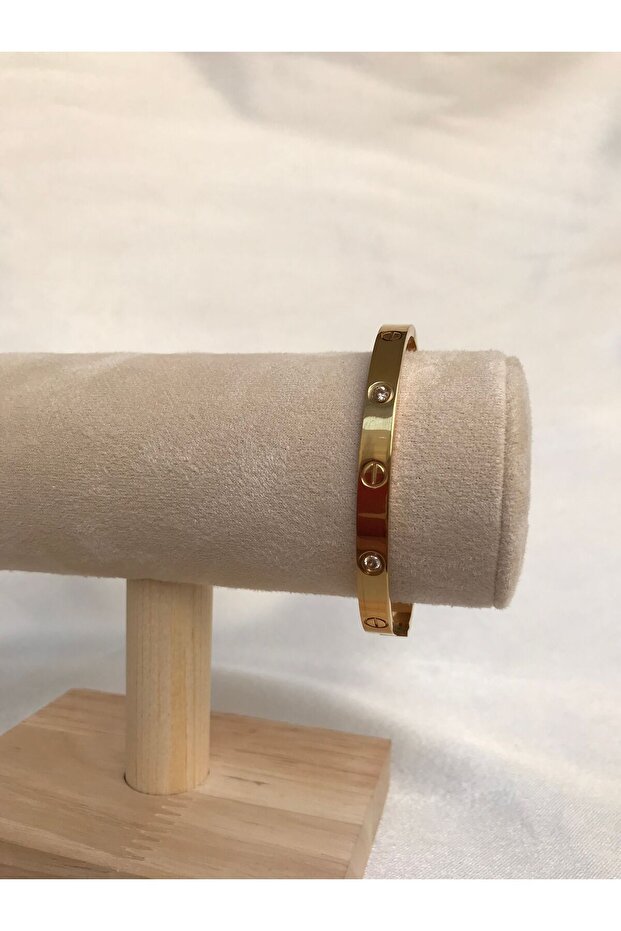 أصفاد حجرية - 1