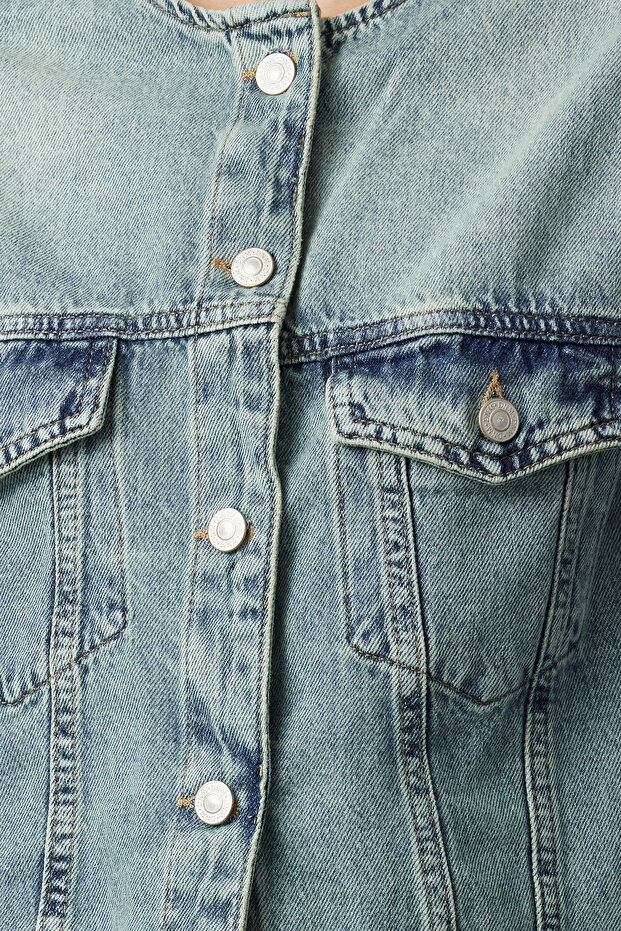 Mavi Soluk Efekt Vintage Yaka Detaylı Crop Denim Ceket TWOAW25CE00004 - 3