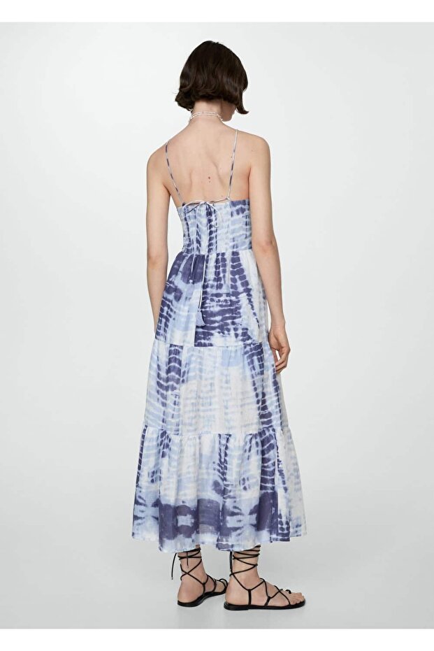 V yakalı desenli elbise - 4