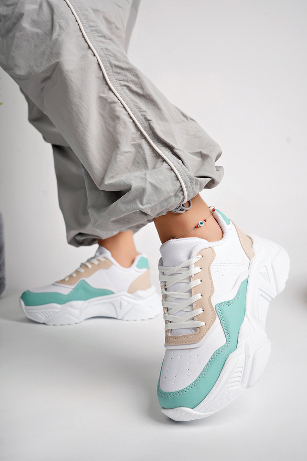 Green High-Sole Women's Casual Shoes