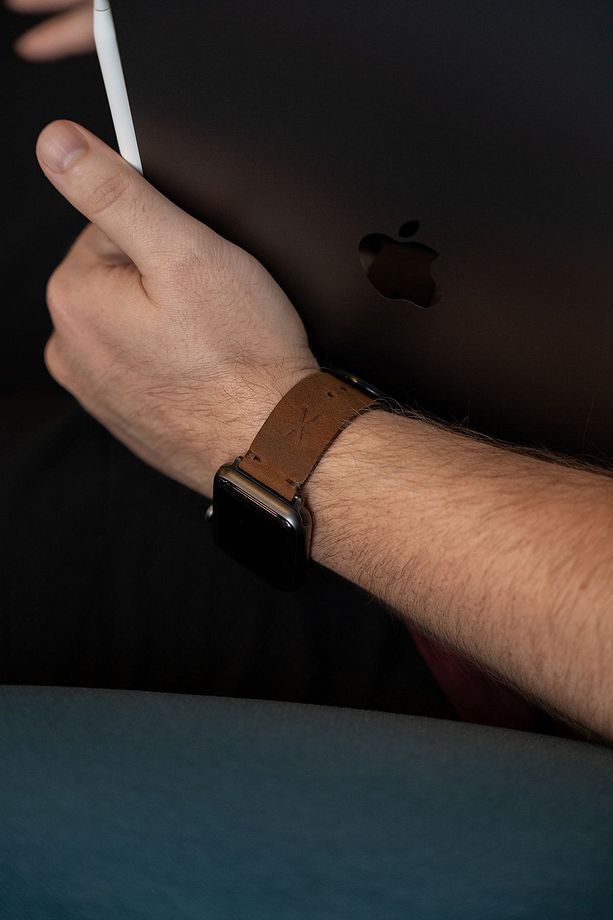 Minimal X Apple Watch Kordonu 42/44/45 Mm - Taba Crazy Gerçek Deri & El Yapımı - 5