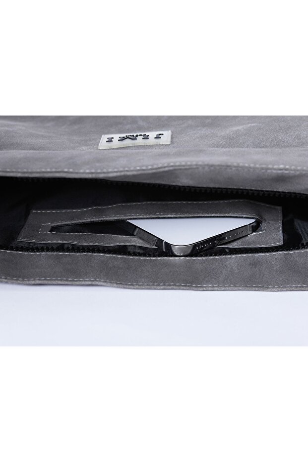 GREY CLUTCH - 4