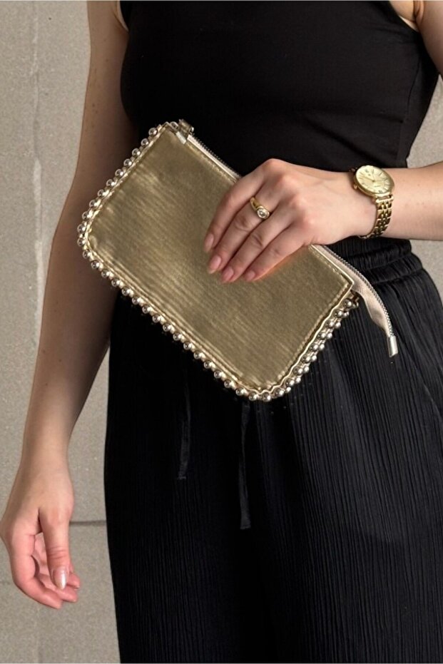 Lvory Wallet Bag with Chain Strap - Bead Detailed
