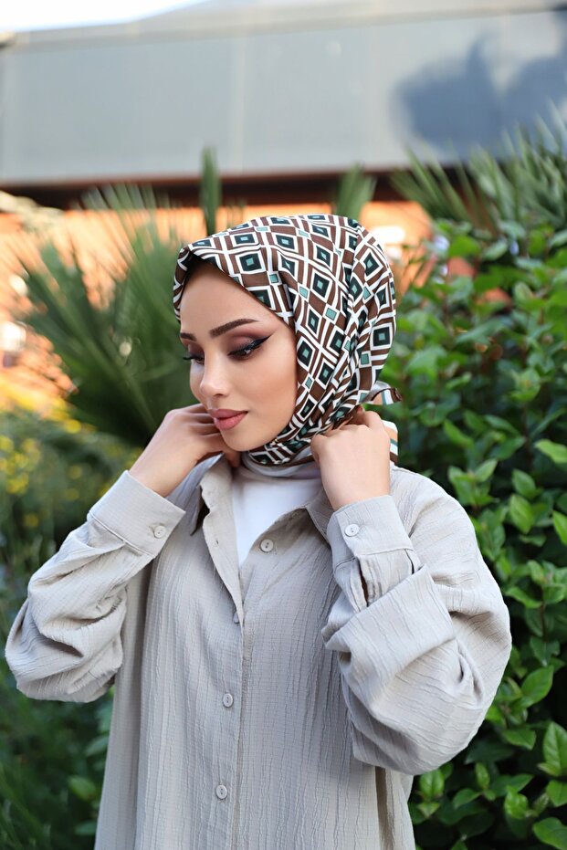 Nora Desenli Eşarp Kahve - 1