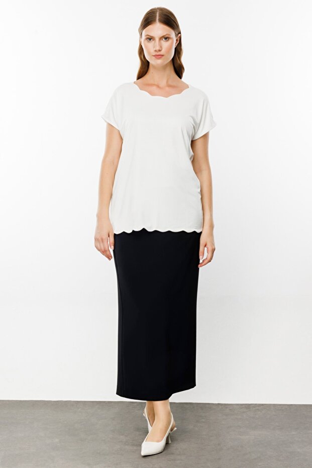 Dilim Yaka Tişört - 4