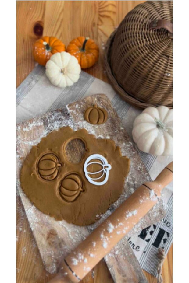 Grandbazaar Pumpkin Cookie Mold - 1