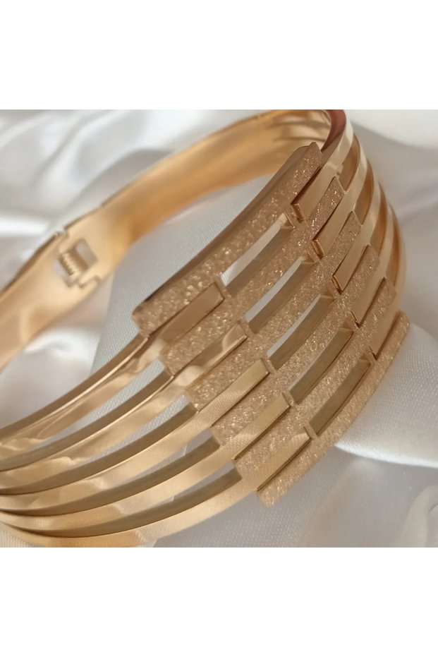 Rib Patterned Steel Bracelet