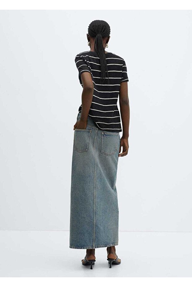 V yakalı çizgili tişört - 4