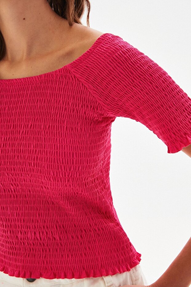 بلوزة ذات رقبة مربعة - 2