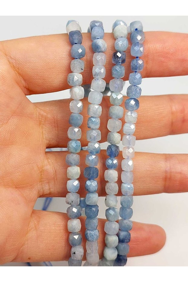 Bracelet Boy Aquamarine Stone Cube Shaped Faceted Cut Half Strand 4.5mm (45316) (18cm in Length)