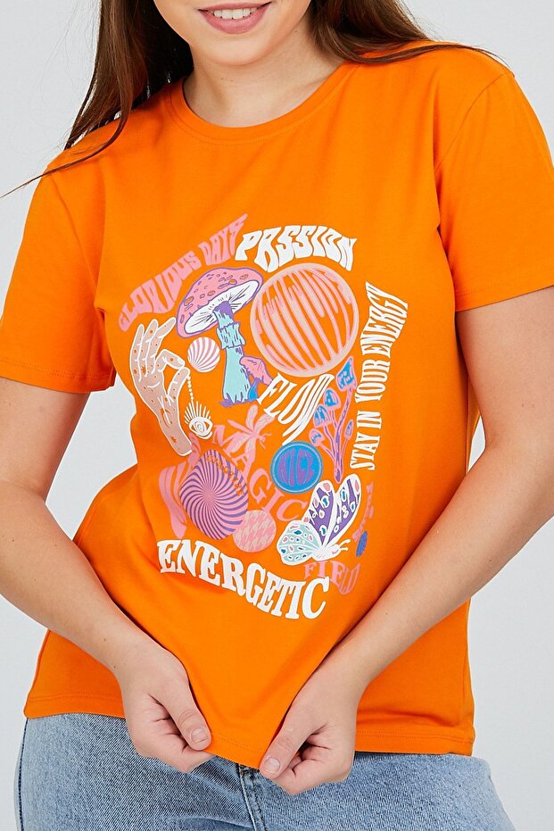 طباعة أمامية برتقالية داكنة أساسية - 2