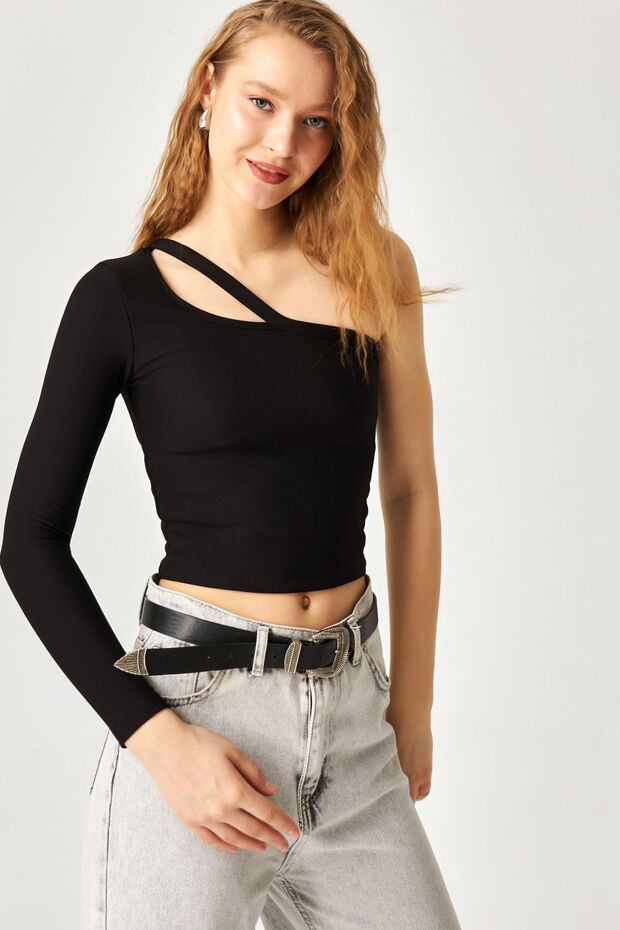 Black Single Sleeve Style Blouse