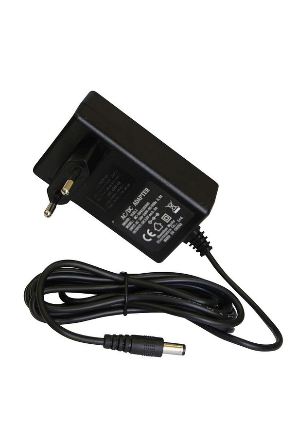Adaptör - Üretici Onaylı Strong ve Fobem 24" Televizyonlar için 12 Volt 3 Amper Adaptör - 1