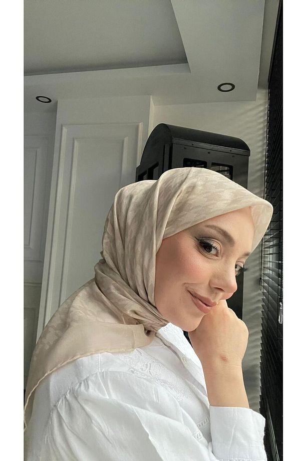 Eşarp - Yeni Desen Er-Ay Soft Eşarp Yazlık İnce Nefes Alan Kumaş Kaliteli Mağaza Moda Trend Ürün - 1
