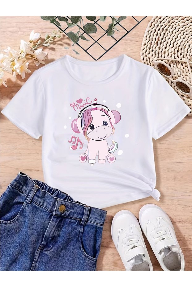 Cute and Fashion Cartoon Unicorn Graphic Printed Girls' T-Shirt