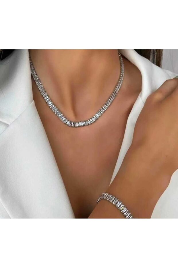 Women's Luxury Waterway Non-Tarnishing Baguette Necklace