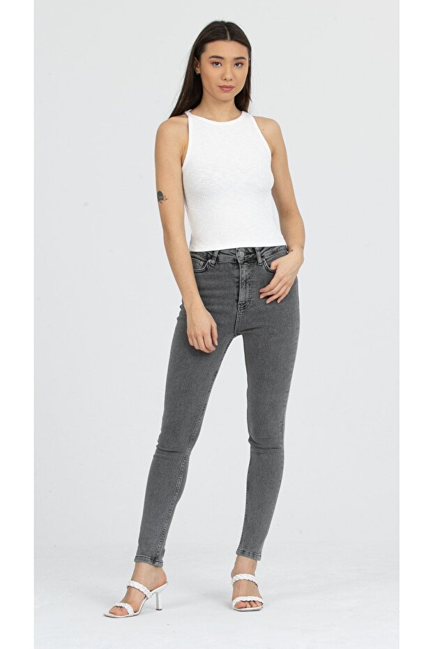 Of White Ribbed Halter Collar Knitted Crop Tank Top