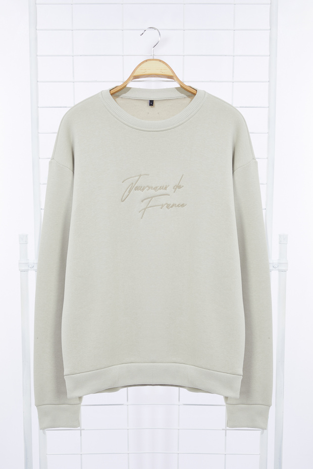 Taş Oversize/Geniş Kesim Yazı Nakışlı Kalın İçi Polar Sweatshirt TMNAW25SW00091 - 6