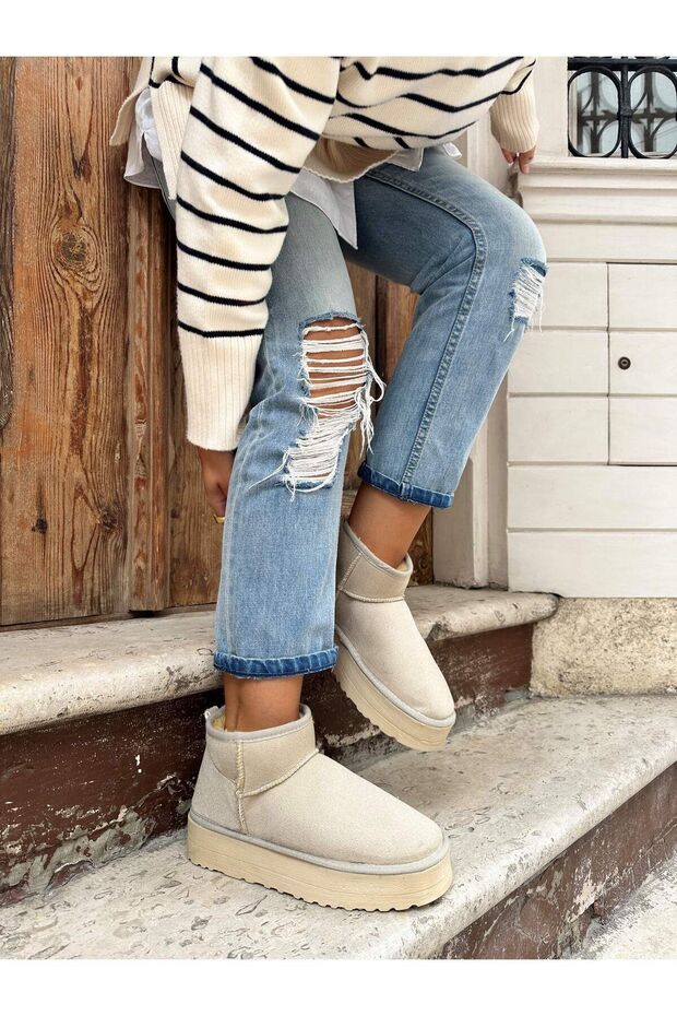 BEIGE COLOR THICK SOLE FEATHER ANKLE BOOTS