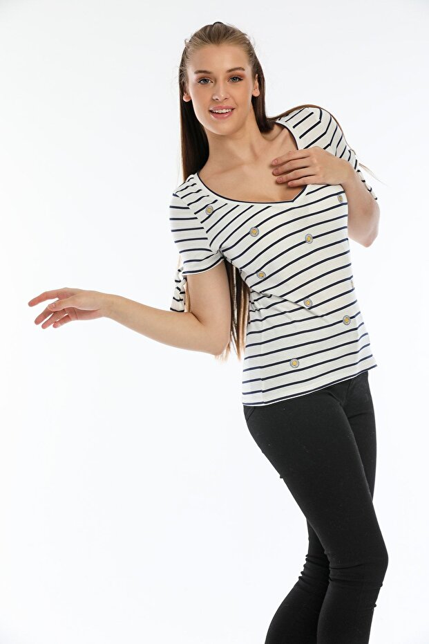 إكرو رقبة على شكل حرف V مخططة أساسية - 3