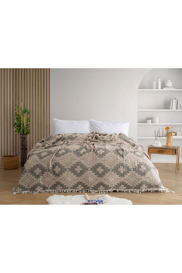 4 Kat Müslin Yatak Örtüsü Pike, %100 Pamuk, Yumuşak Doku, Kilim Desen, Çift Kişilik Pike - 1