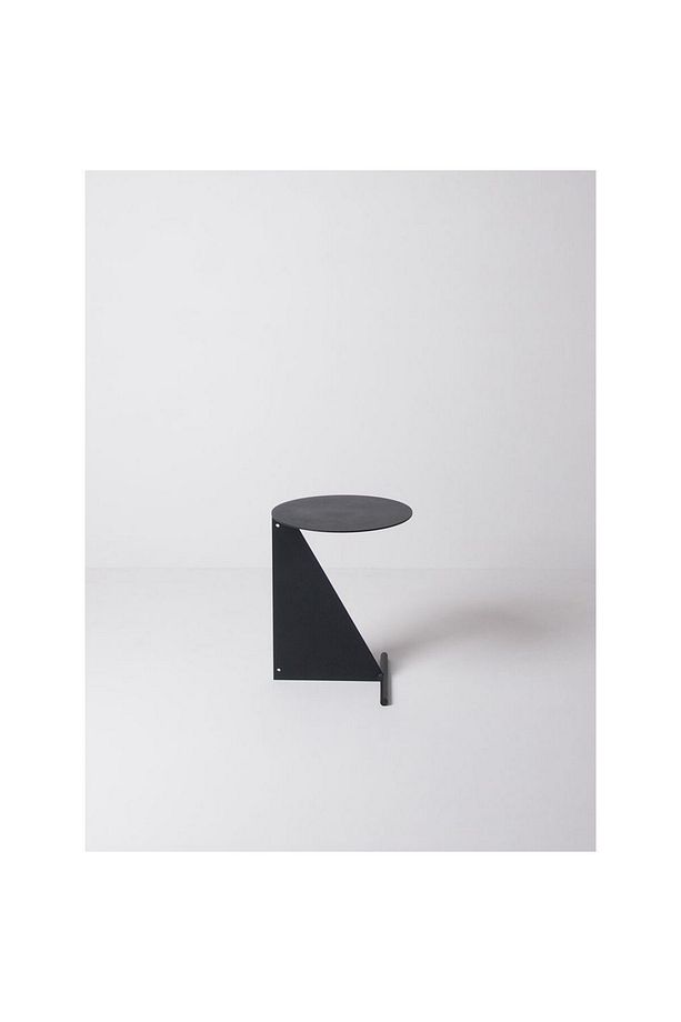Dat Yan Sehpa Minimal --- - 2