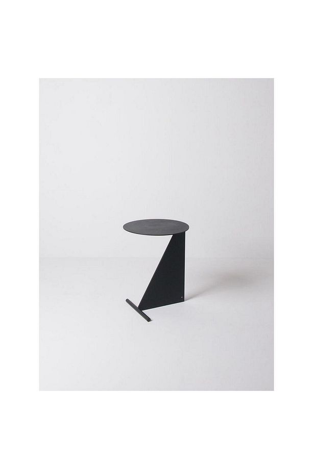 Dat Yan Sehpa Minimal --- - 1