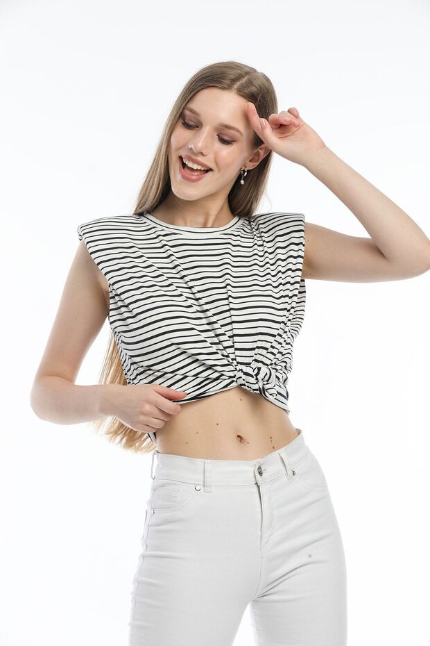 الأساسية المبطنة باللون الأبيض - 1