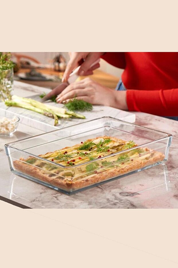 Premium 59334 Pyrex Rectangular Large Baking Tray - 1
