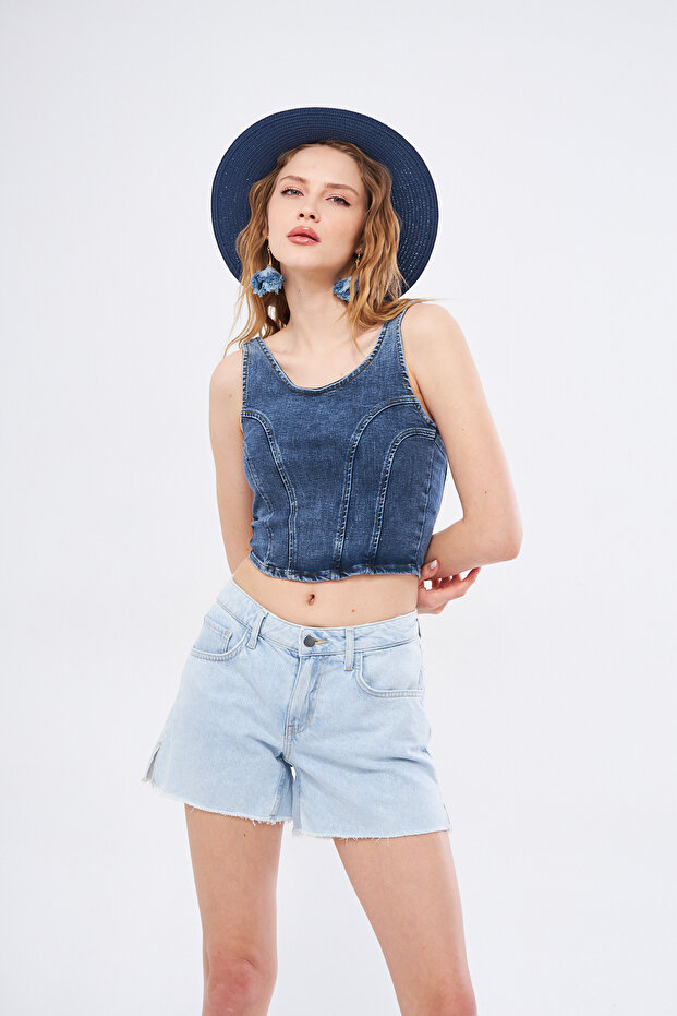 Paçası Kesik Basic Kadın Jean Şort - 1