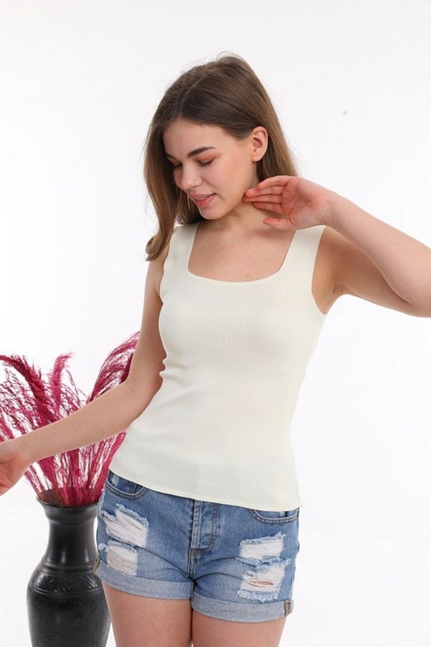 Kadın Kemik Rengi Kare Yaka Askılı Triko Bluz Atlet - 4