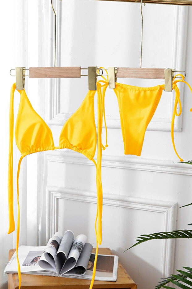 Kadın Sarı Yandan ve Boyundan Bağlamalı Tangalı Üçgen Bikini Mayo Takımı - 2
