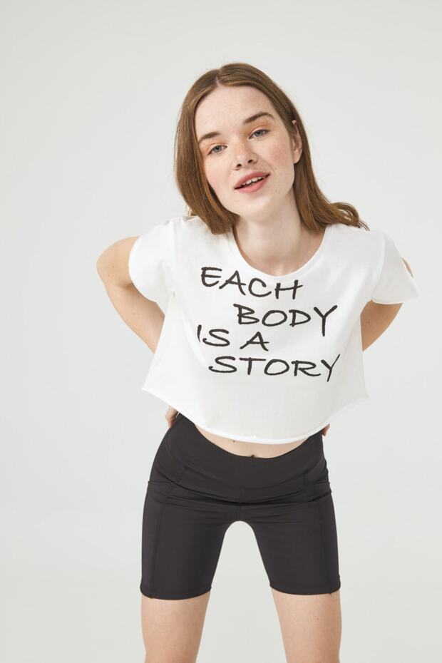 Exclusive Edition Black Color Seamless Activewear Shorts and Yoga T-shirt Set