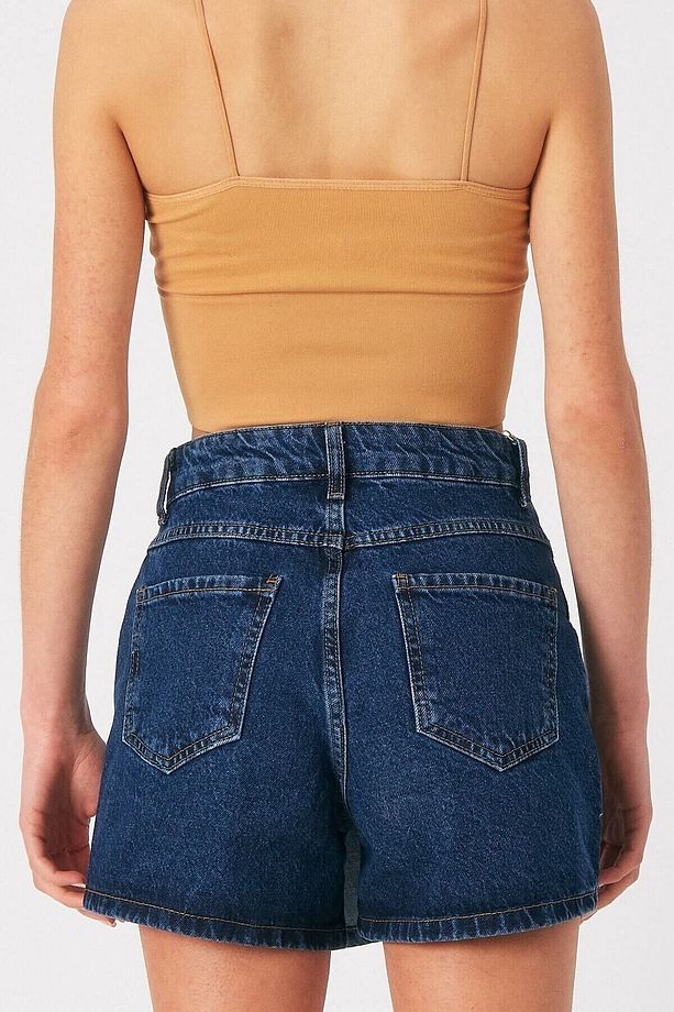 Kadın Koyu Mavi Denim Kot Şort Asimetrik Kapamalı Fermuarlı Jeans Şort Etek / Bermuda - 2