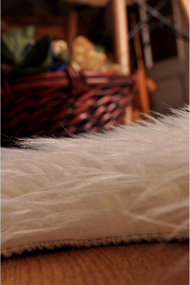 Soft Peluş Kuzu Postu Krem - 4