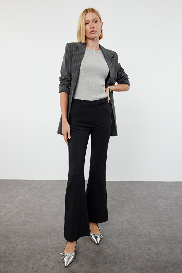 Siyah Flare/İspanyol Paça Dokuma Kumaş Pantolon TWOAW25PL00010 - 1