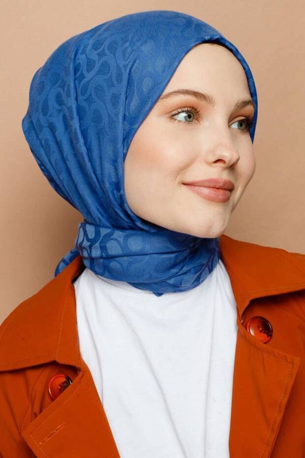 شال نيلي بلوم منقوش