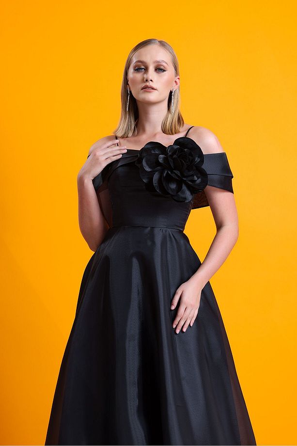 Çiçekli Maxi Siyah Kloş Elbise - 5