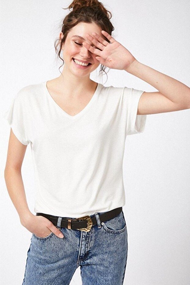 Kadın Ekru V Yaka Basıc T-shırt - 1