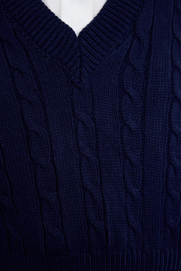 Lacivert Crop V Yaka Triko Süveter TWOAW22BZ0049 - 4