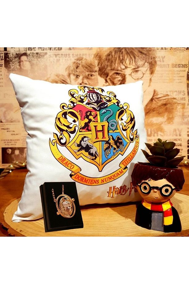 Harry Potter Biblo Saksı & Magic Puf Yastık & Time Turner Kolye 3'LÜ HEDİYE SETİ - 1