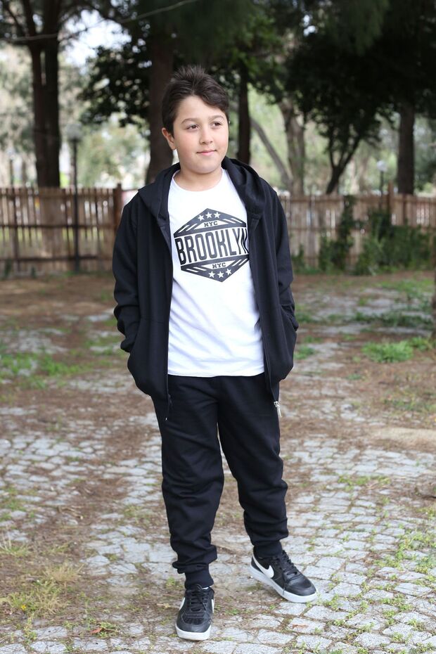 3-piece set zipper hooded Tracksuit Set and T-shirt with brooklyn print