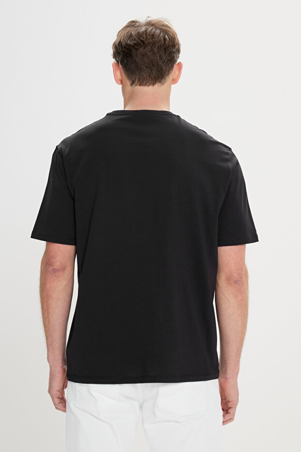 Modern Fit Rahat Kesim %100 Pamuk Baskılı Bisiklet Yaka Siyah Tişört - 5