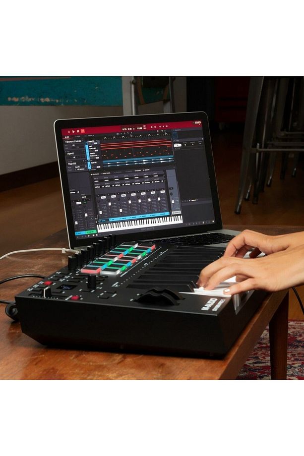 Oxygen Pro 25 Yarı Ağır Tuşe Mıdı Controller - 4