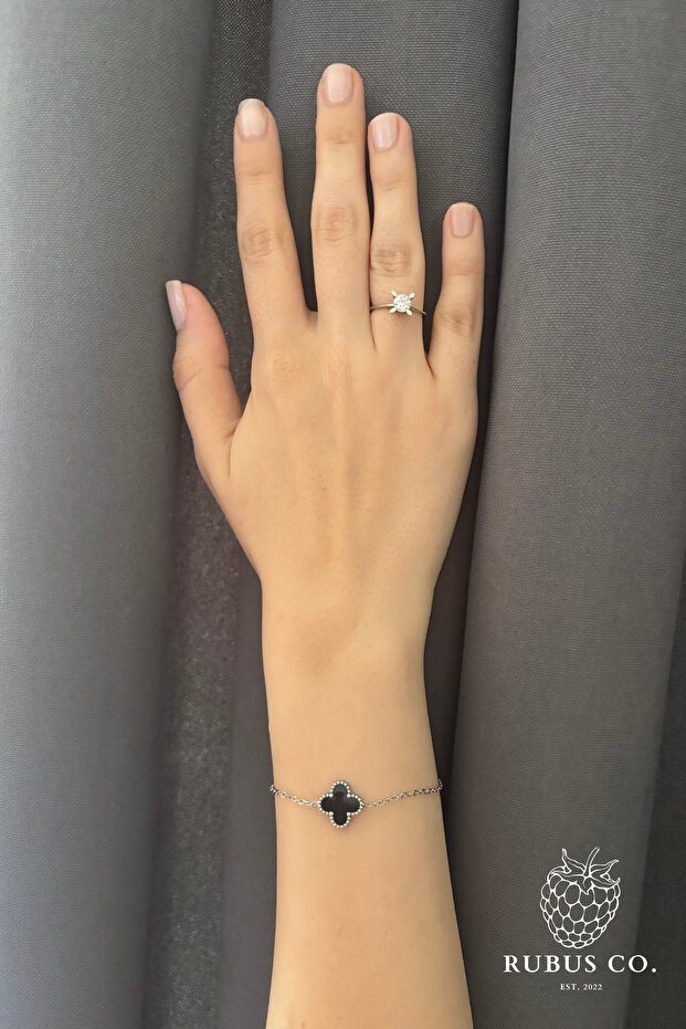 Single Clover Thick Bracelet - 3