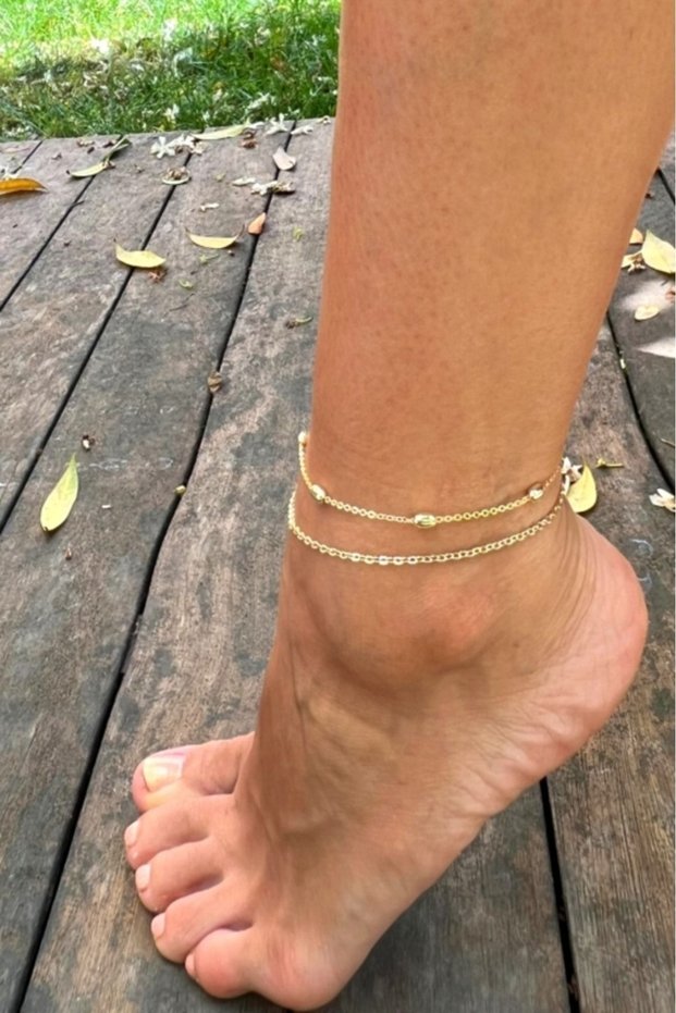 Luxury Gold Chain and Bulk Detailed Women's Anklet