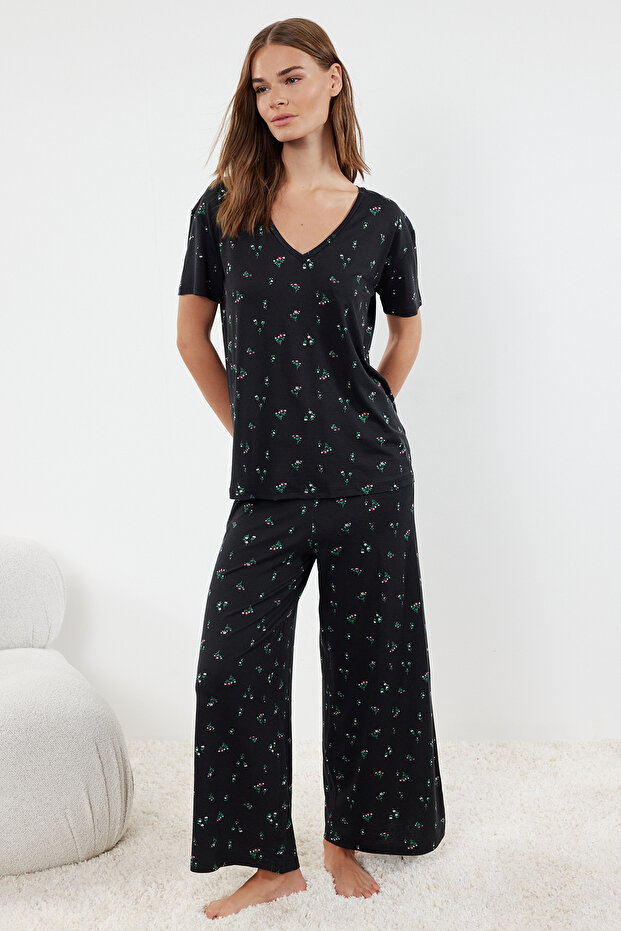 Siyah-Çok Renkli Çiçekli Örme Pijama Takımı THMSS24PT00231 - 2